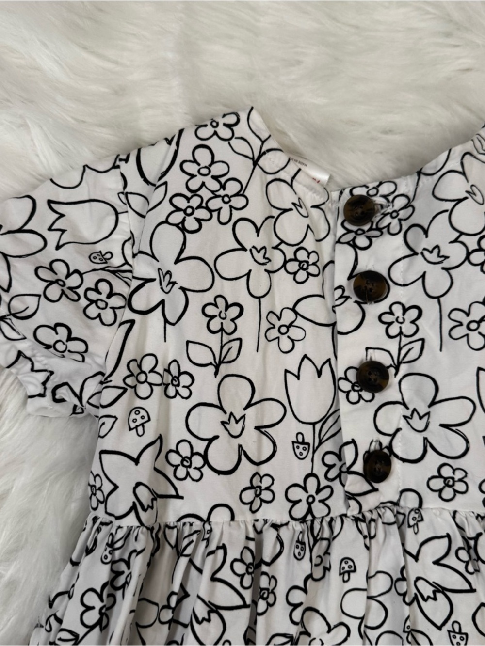 Hanna Andersson White Dress with Black Floral Outline - Picture 9 of 12
